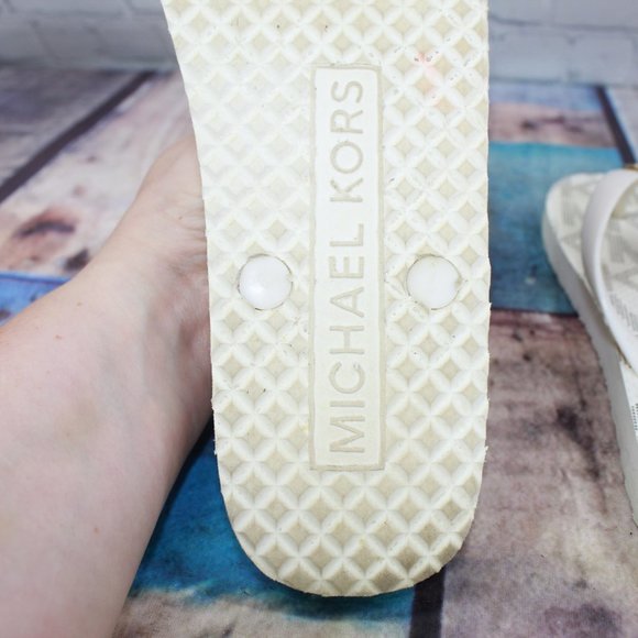 MICHAEL KORS MK Logo Thong Slippers Size 8 L - Picture 8 of 9